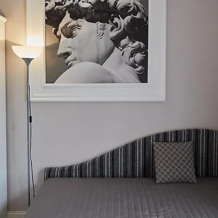 Leone X Guest house Florence