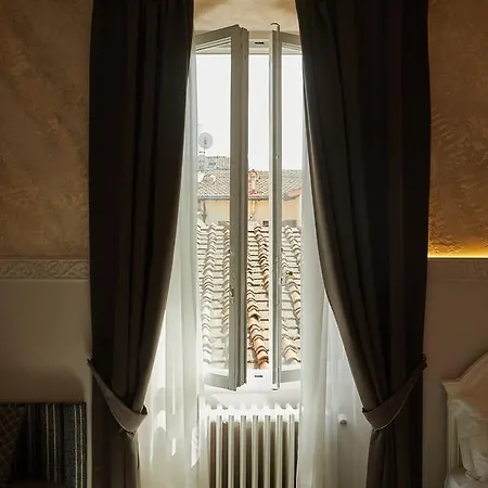 Leone X Guest house Florence