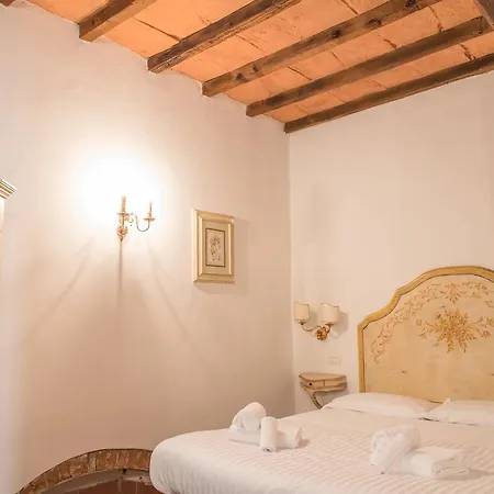 Apartment Rosa 8 Florence