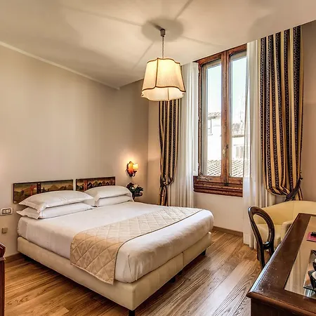 Hotel Croce Di Malta Florence