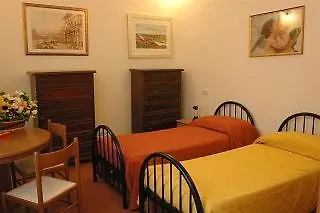 ベッド・アンド・ブレックファスト Sant'ambrogio 5*