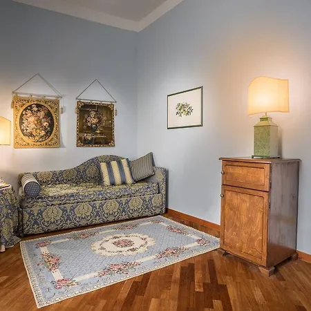 Torre Guelfa Palazzo Acciaiuoli Hotel 4*