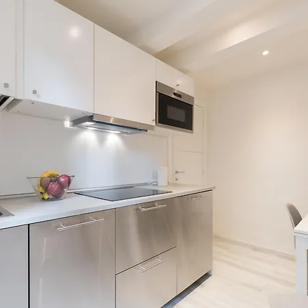 Masai - One Bedroom Flat 1st Floor By Train Station