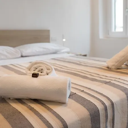 Masai - One Bedroom Flat 1st Floor By Train Station