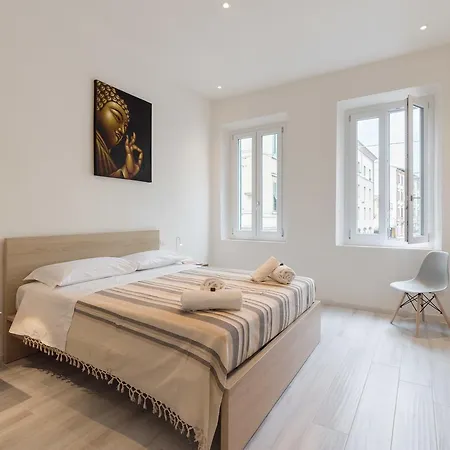 Masai - One Bedroom Flat 1st Floor By Train Station Apartamento Florença