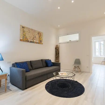 Masai - One Bedroom Flat 1st Floor By Train Station * Florença