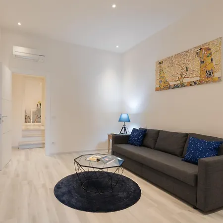 Masai - One Bedroom Flat 1st Floor By Train Station * Florença