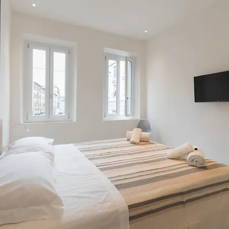 Masai - One Bedroom Flat 1st Floor By Train Station Apartamento Florença
