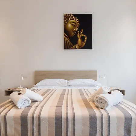 Masai - One Bedroom Flat 1st Floor By Train Station * Florence
