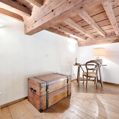 Apartment Corte Al Duomo By Mmega