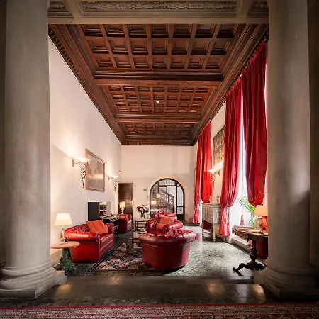 Torre Guelfa Palazzo Acciaiuoli 4*