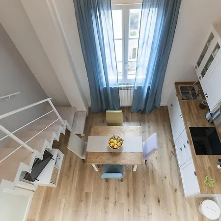 Contemporary Conce 2 Bedrooms Flat