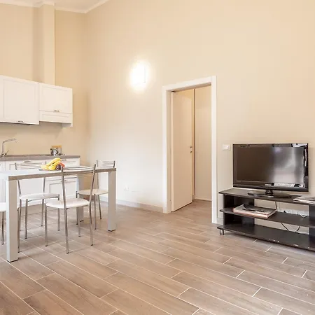 Aparthotel Carra *