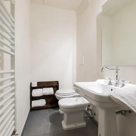 Minzoni Villa Florence