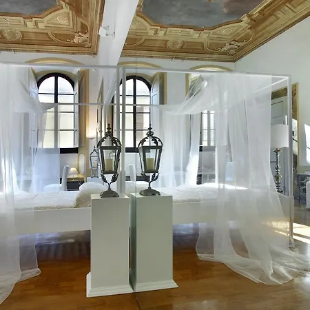 Bed & Breakfast Palazzo Tolomei - Residenza D'epoca