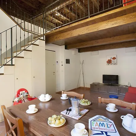 Family Borgo Albizi Appartamento Firenze