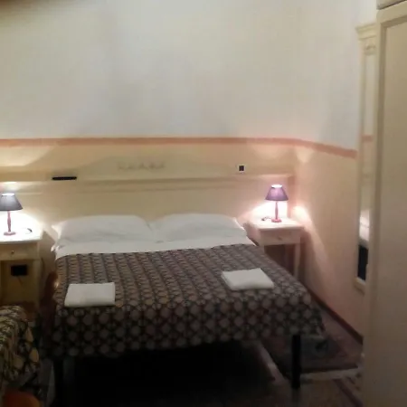 Casa Maya Souvenir Hotel Florencia
