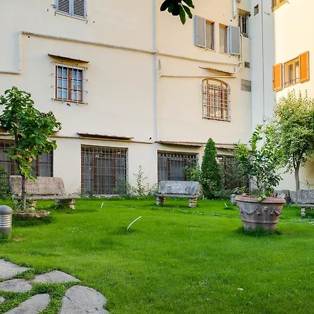 Archi Rossi Hostel *