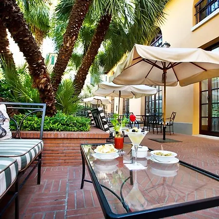 Albani Hotel 4*