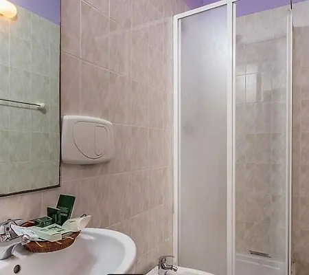 Real Hotel 3*