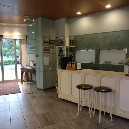 Hotell Nuova Italia