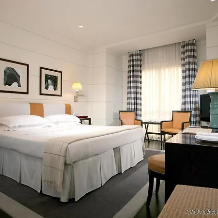 Gallery Art - Lungarno Collection Hotel
