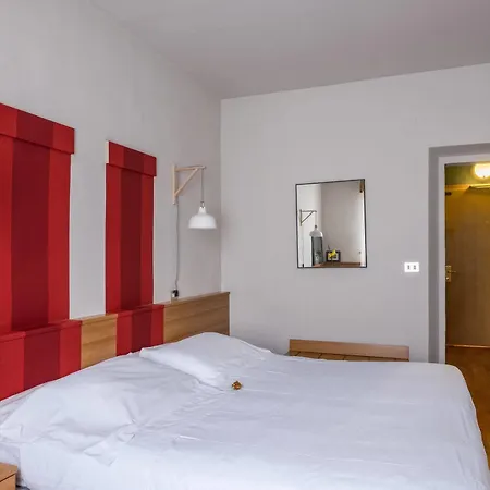 Hotel Colomba 3*
