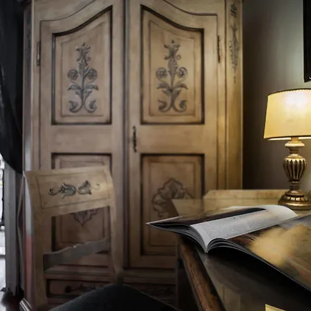 Residenza Vespucci Bed & Breakfast 2*
