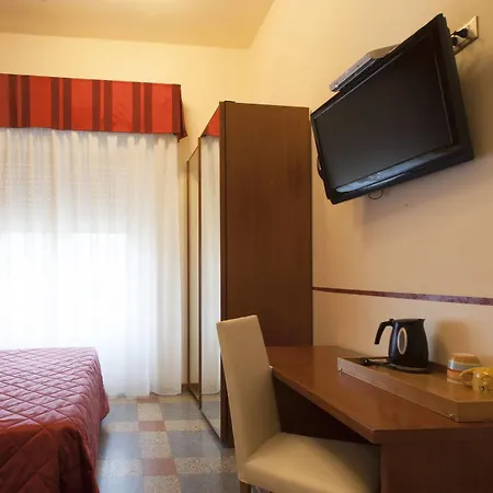 Ester Hotel