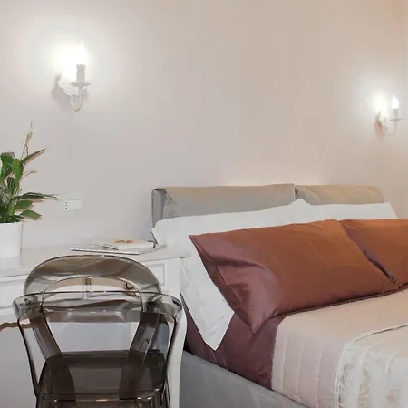Chic 3*