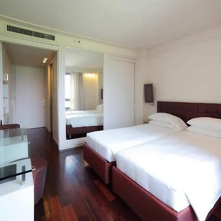 Doubletree By Hilton Metropole Florence