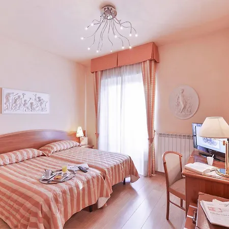 Hotel Jane 3*