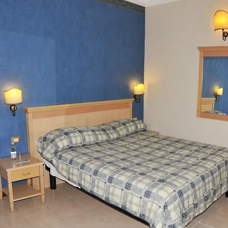 Hotel Hhb 3*
