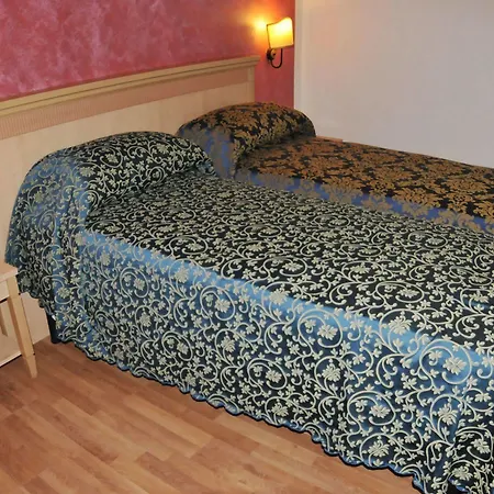 Hotel Hhb 3*