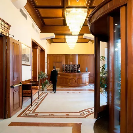 Pierre Hotel Florencia