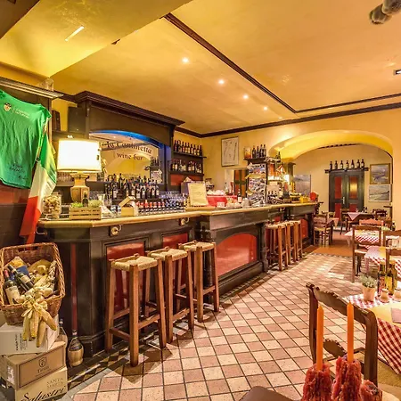 Croce Di Malta Hotell 4*