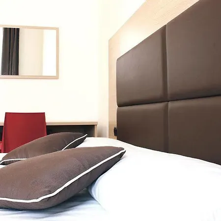 Esperanza Otel 2*