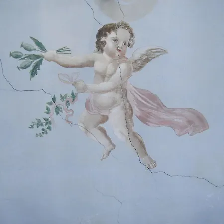 Adelaide House 2* Florence
