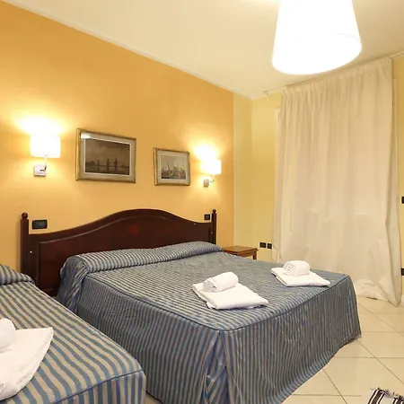ḥọṭẹḷ ṿẹṇẹṭọ !! Centro Storico Di ƒirenze !!! Con Access Ztl Hotel