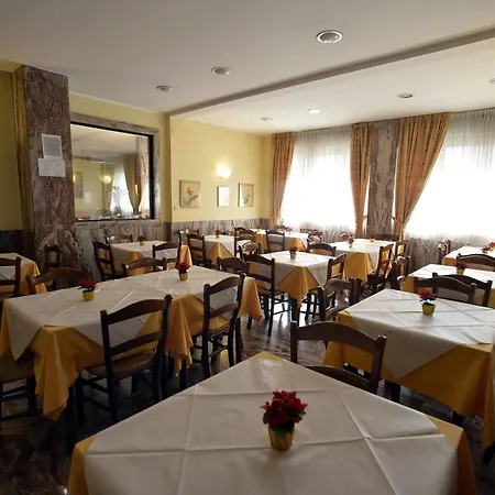 Corolle Hotel 3*