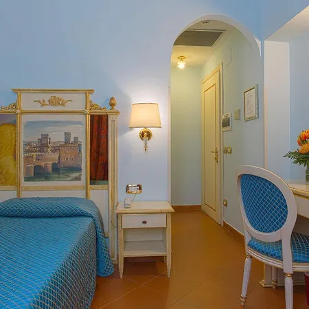 Donatello Hotel 3*
