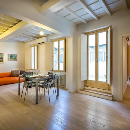 Relais Martinez Apartment Florence