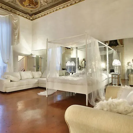 Palazzo Tolomei - Residenza D'epoca Florence