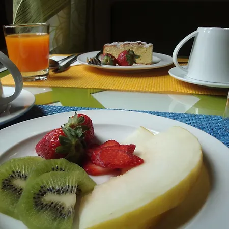 Leopoldo&apartements Bed & Breakfast 3*
