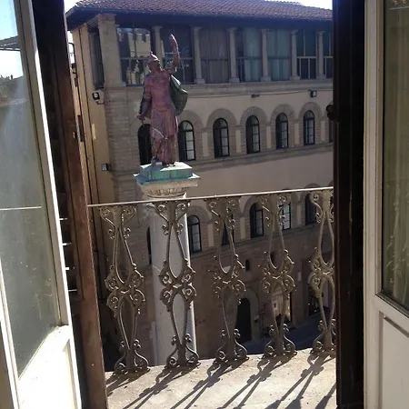 Tornabuoni View Alojamento de Acomodação e Pequeno-almoço 3*
