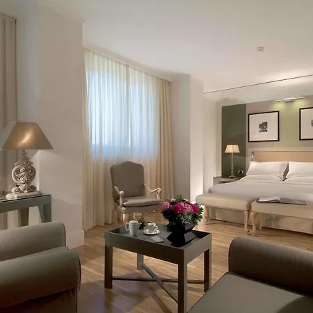 Starhotels Tuscany מלון