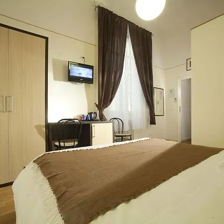 Residenza Maglioni Al Battistero Guest house 2*