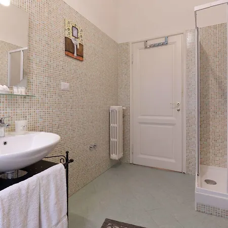 1900 Artevita Oda ve Kahvaltı 3*