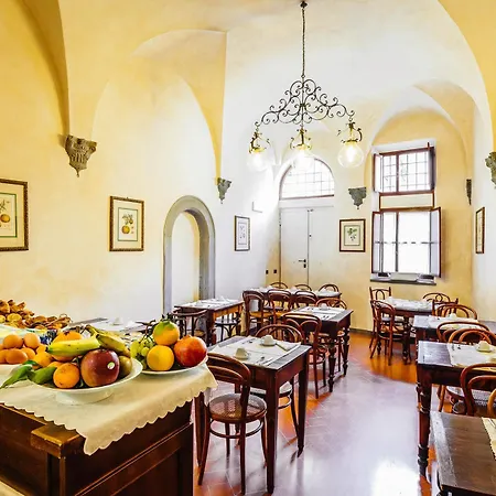 Hotel Benivieni 3*