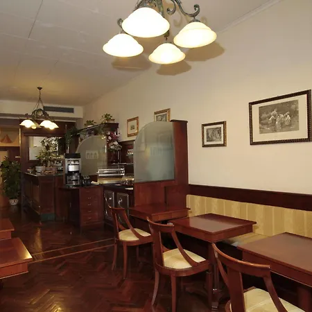 De Lanzi Hotel